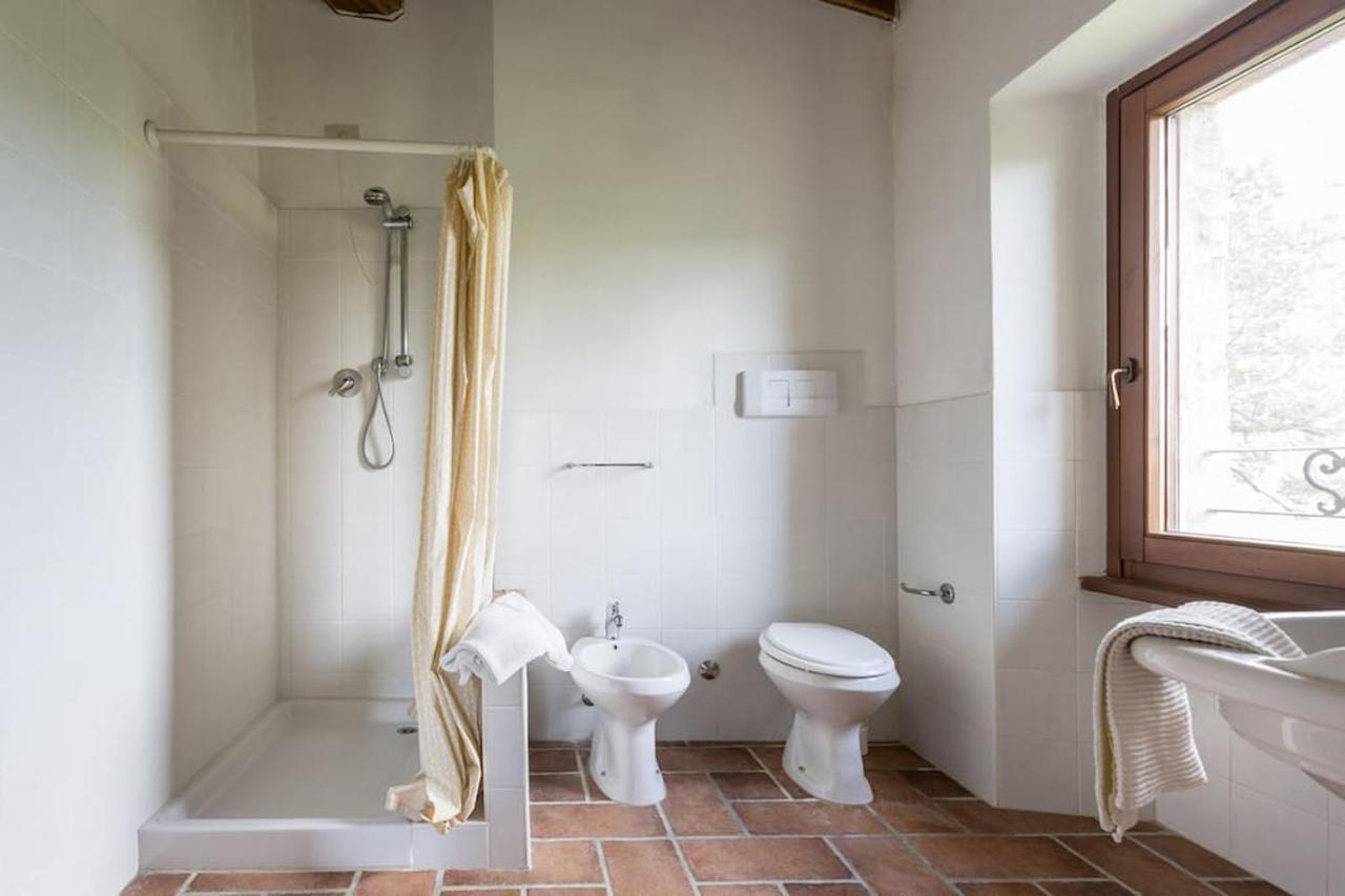 Agriturismo Il Poggio degli Scoiattoli Perugia Esterno foto